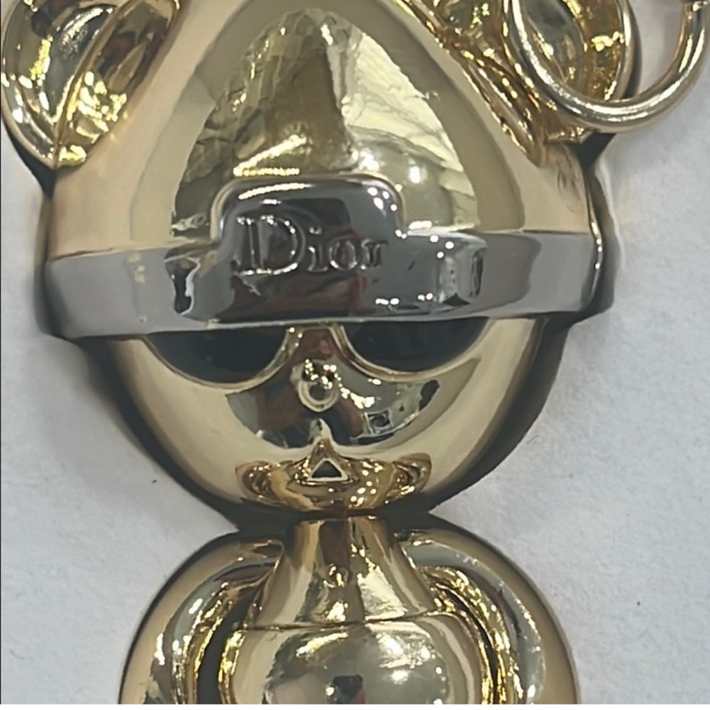 Dior INLEX Metallic Teddy Bear Keychain
Bag Charm Gold/Silver Tone Metal - Picture 4 of 10